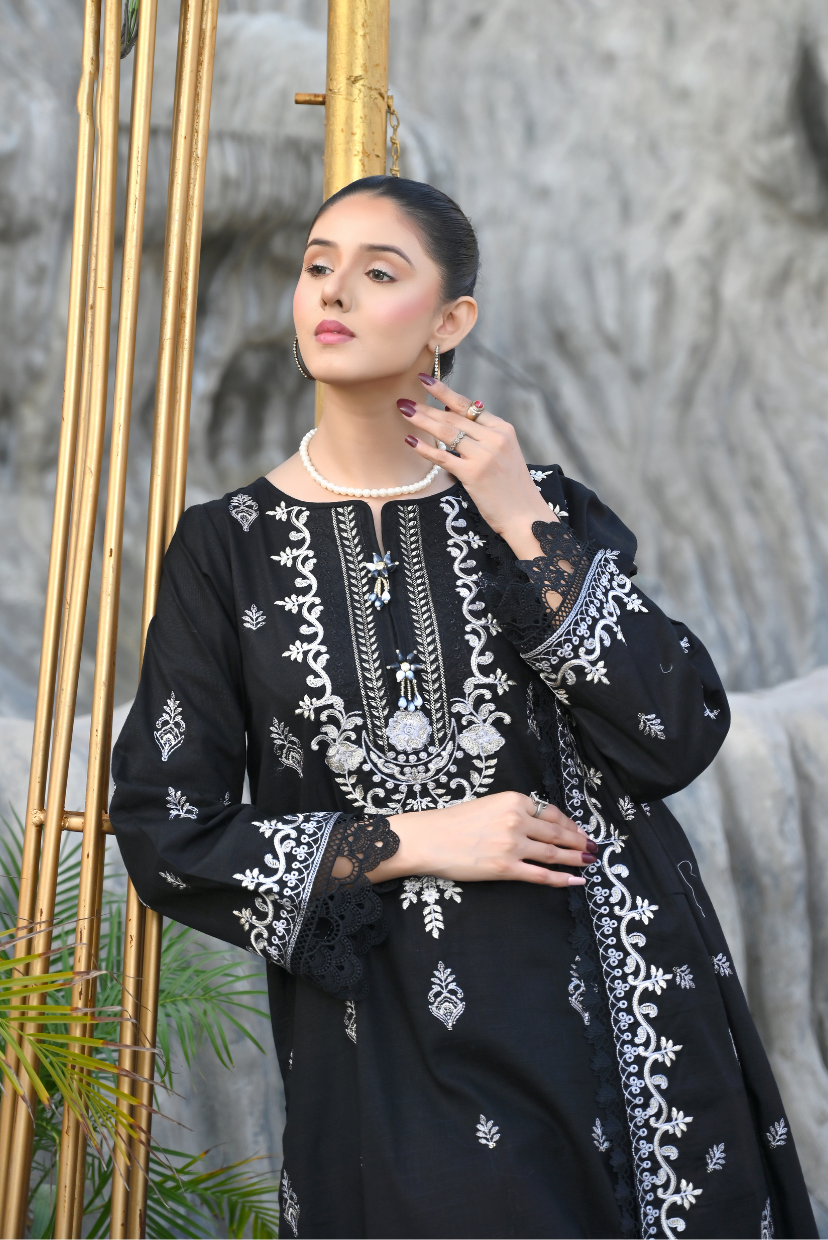 Black 3-Piece Embroidered Khaddar Suit
