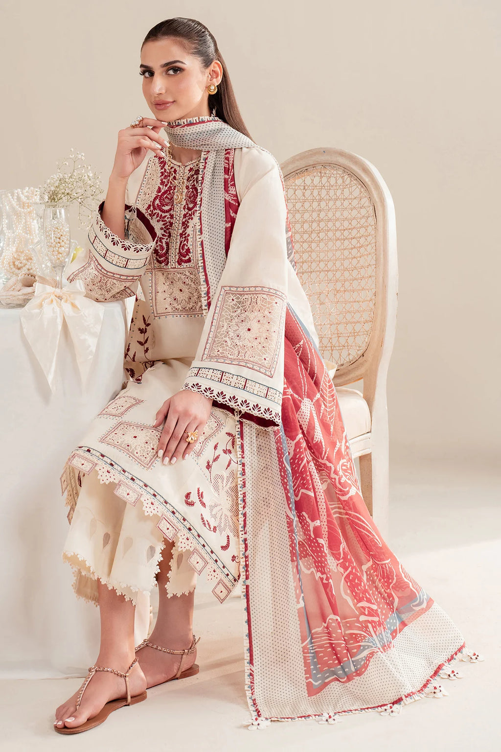 EMBROIDERED LAWN IL'25-D02