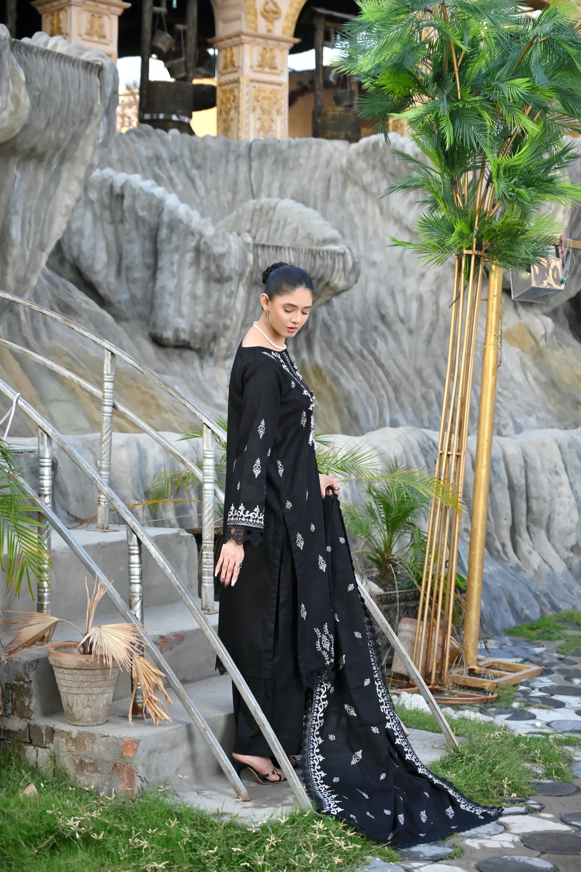 Black 3-Piece Embroidered Khaddar Suit