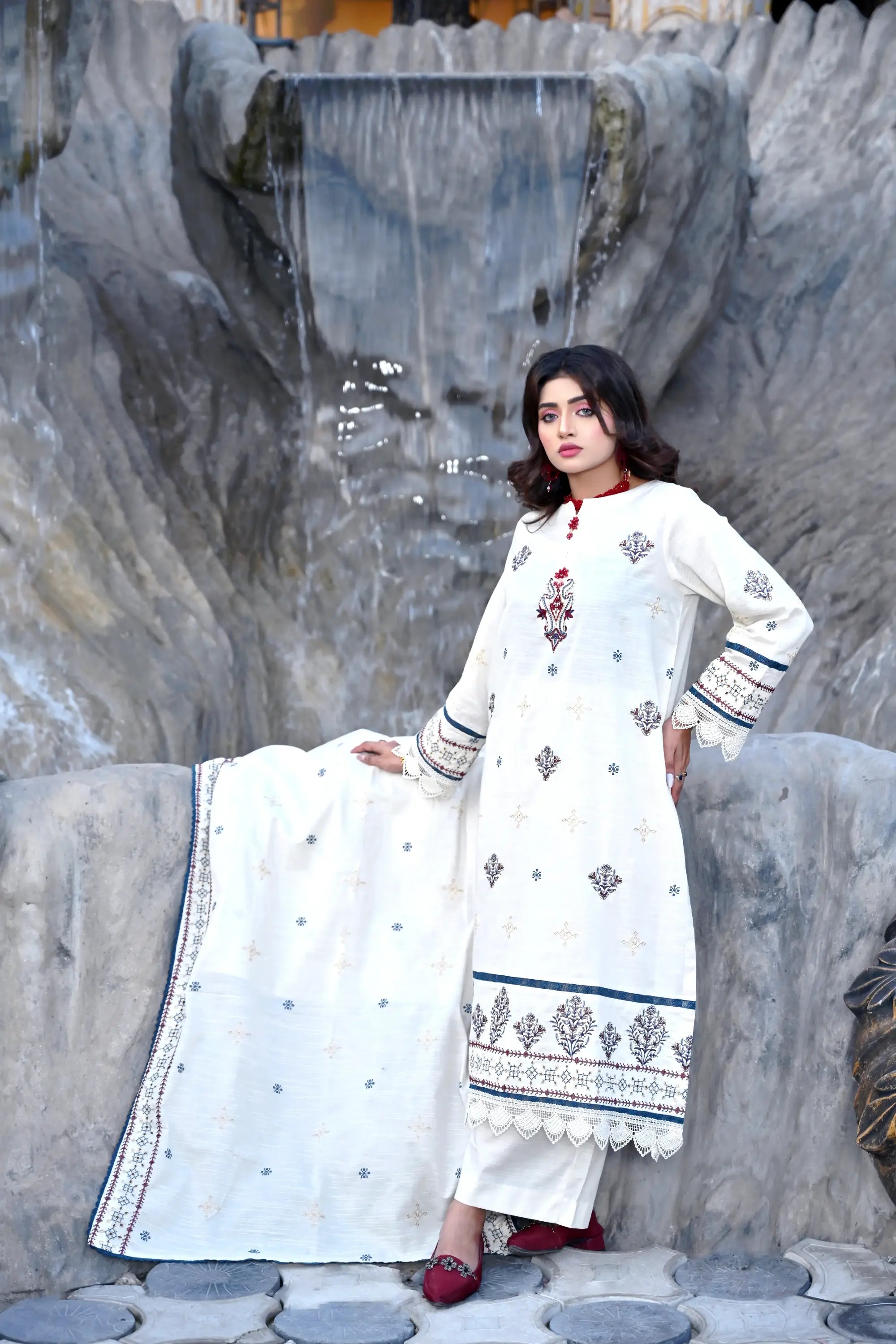 Creamy White 3-Piece Embroidered Khaddar Suit