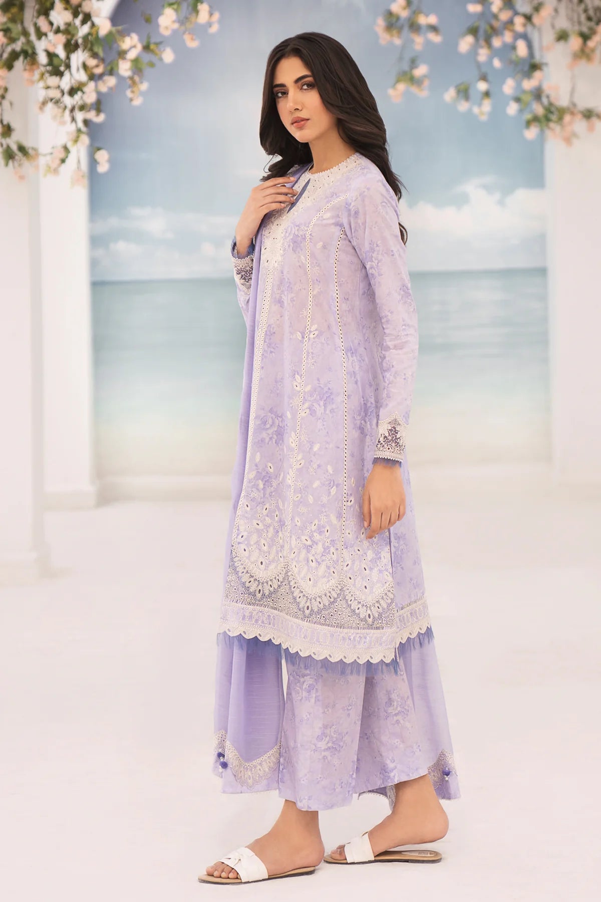 EMBROIDERED LAWN USE-9239